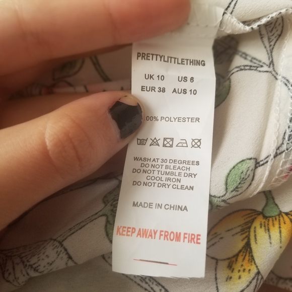 PrettyLittleThing Spring Floral Layered Skater Mini Dress SZ 6 - Picture 8 of 8